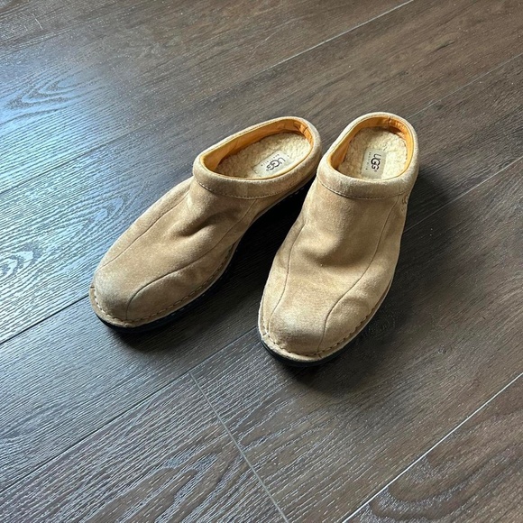 Tan suede UGG slippers with a retro vibe shoes tan boots   Men’s size 10 - Picture 4 of 7